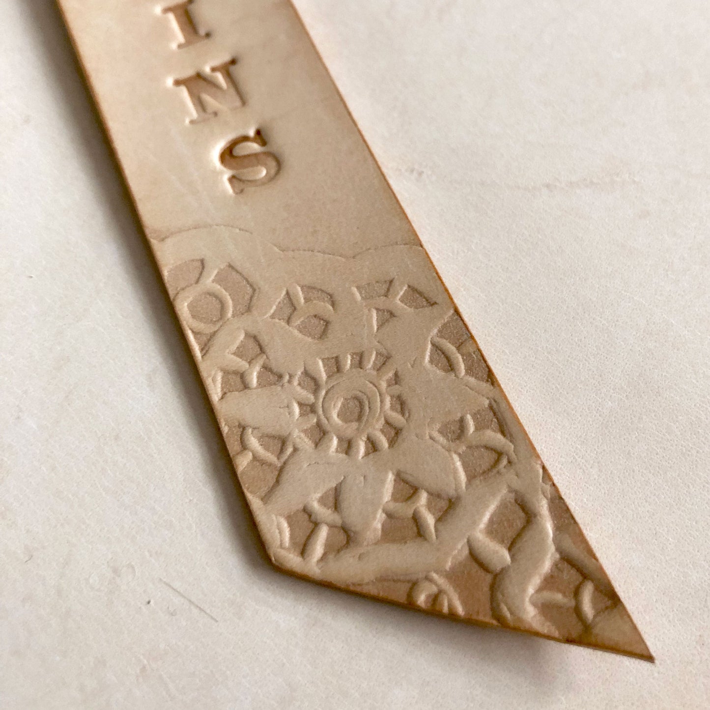 Personalised leather bookmark - Lace